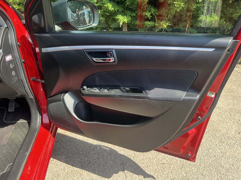 Suzuki Swift XG-DJE - U12347