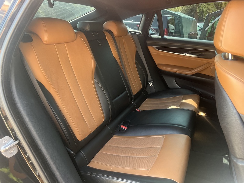 BMW X6 Xdrive35i - U12350