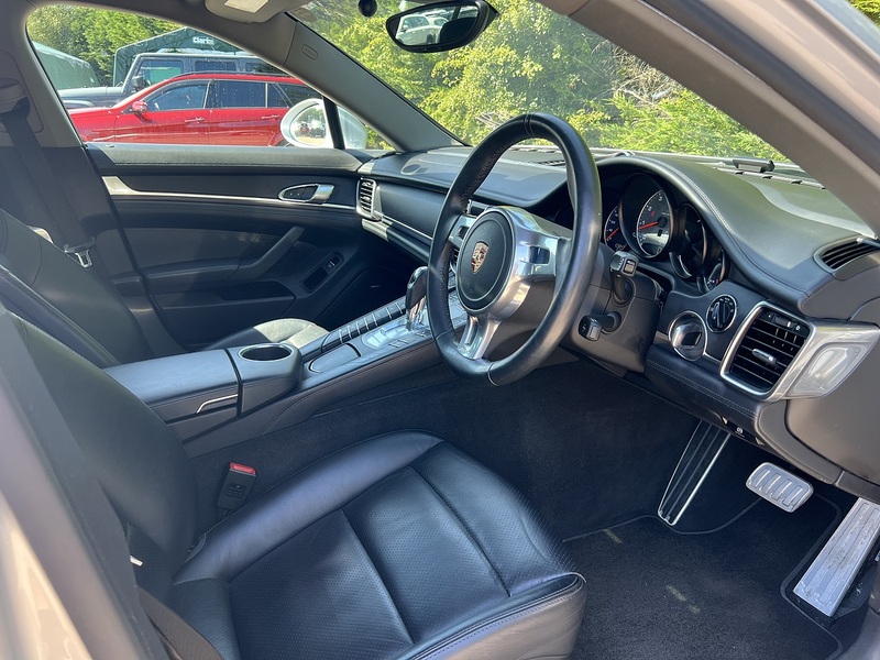 Porsche Panamera 4S Pdk - U12351
