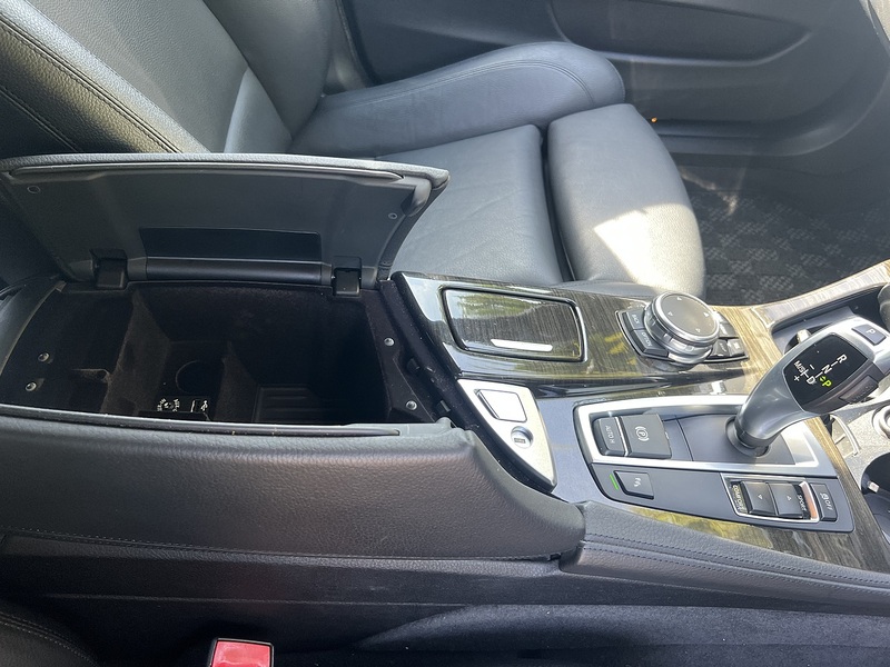 BMW 5 Series 525D M Sport Touring - U12357