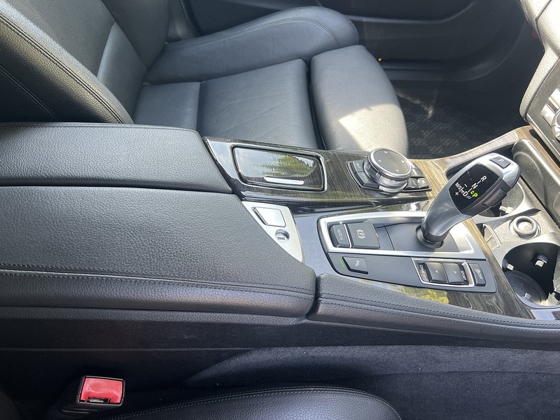 BMW 5 Series 525D M Sport Touring - U12357