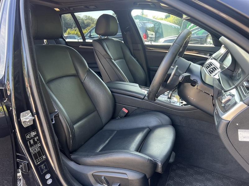 BMW 5 Series 525D M Sport Touring - U12357