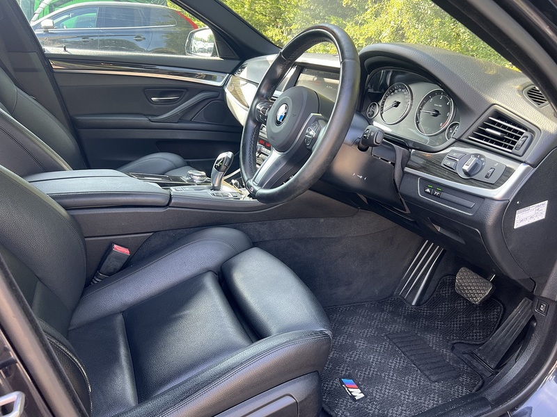 BMW 5 Series 525D M Sport Touring - U12357