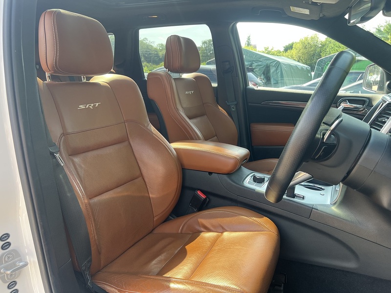 Jeep Grand Cherokee Srt8 - U12358