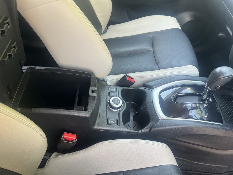Nissan X-Trail MODE PREMIER - U12359