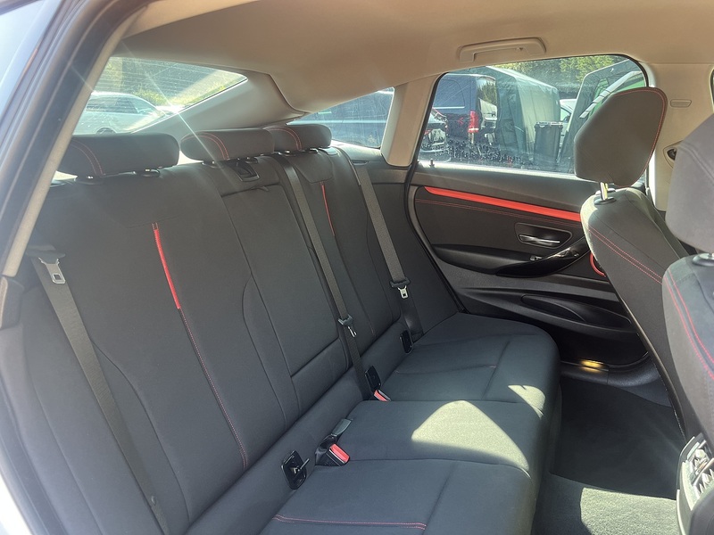 BMW 3 Series 320I Sport Gran Turismo - U12360
