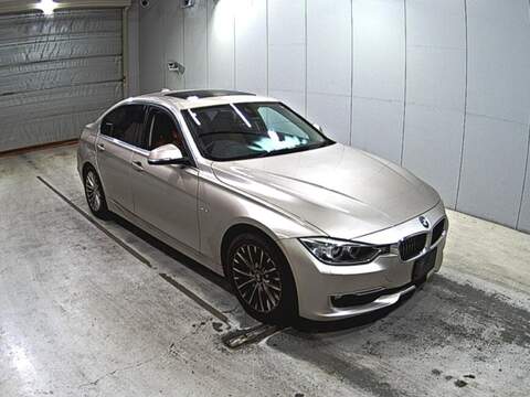 BMW 3 Series T4 R-Design Lux Nav 1.6 5dr Saloon Automatic Petrol
