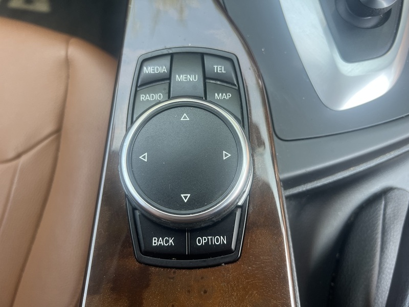 BMW 3 Series 320D Luxury - U12361