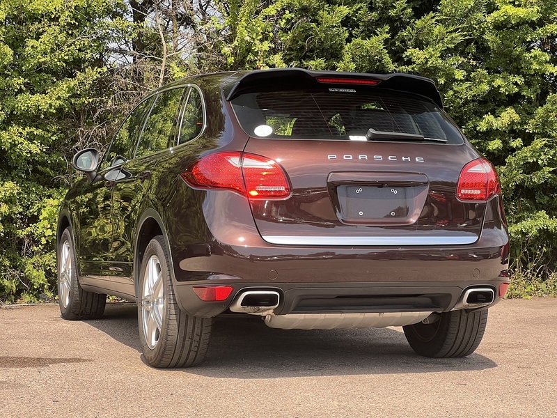 Porsche Cayenne V6 - U12364