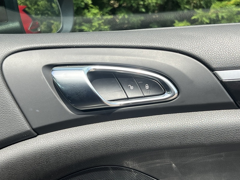Porsche Cayenne V6 - U12364