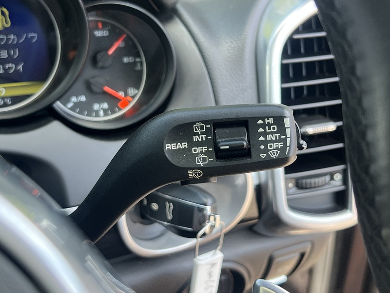 Porsche Cayenne V6 - U12364