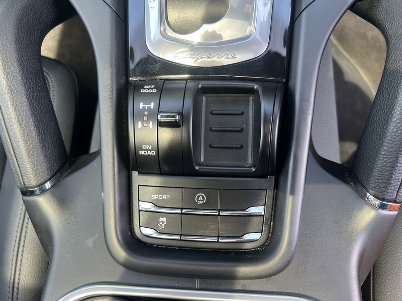 Porsche Cayenne V6 - U12364