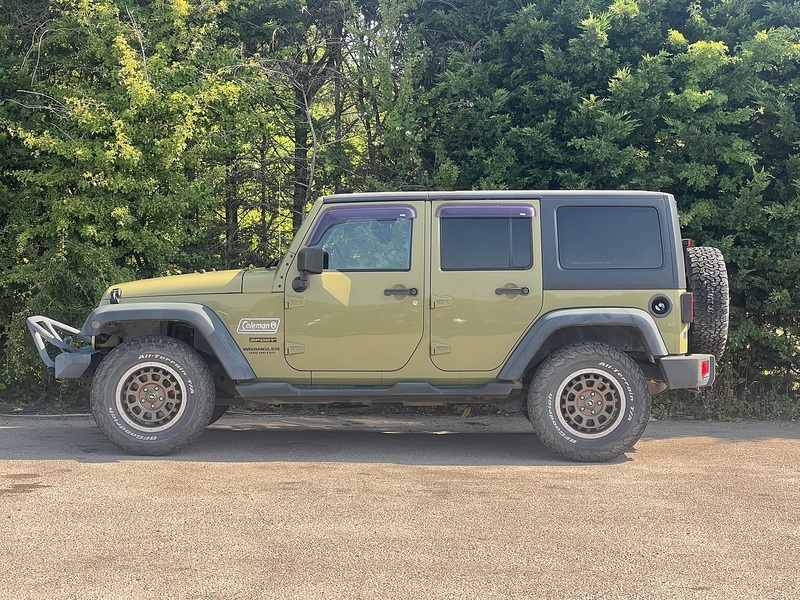 Jeep Wrangler Sport - U12365