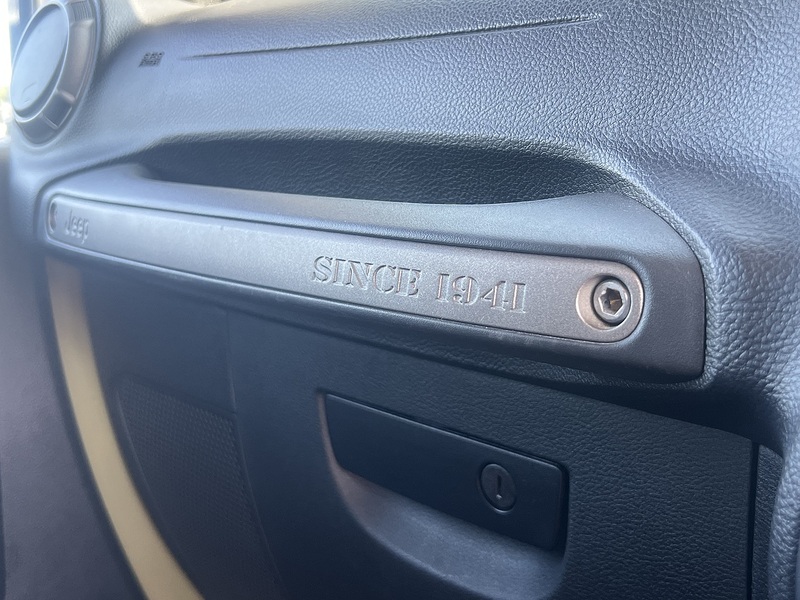 Jeep Wrangler Sport - U12365