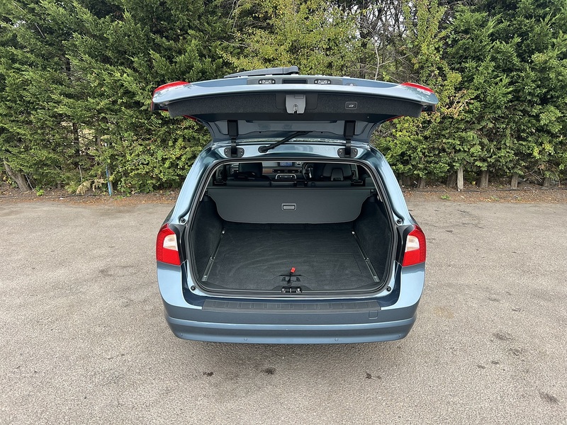 Volvo V70 T4 Se - U12366