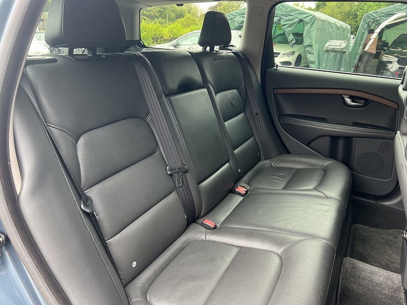 Volvo V70 T4 Se - U12366