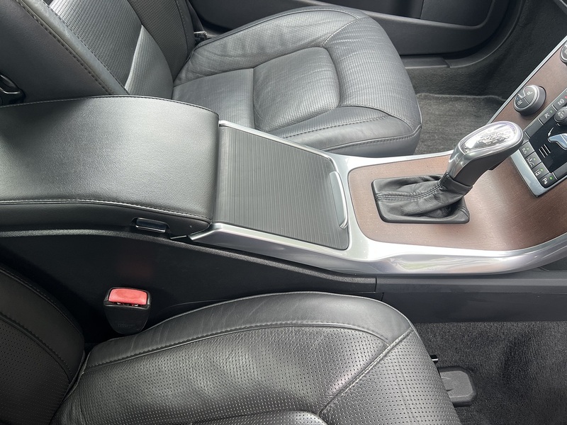 Volvo V70 T4 Se - U12366