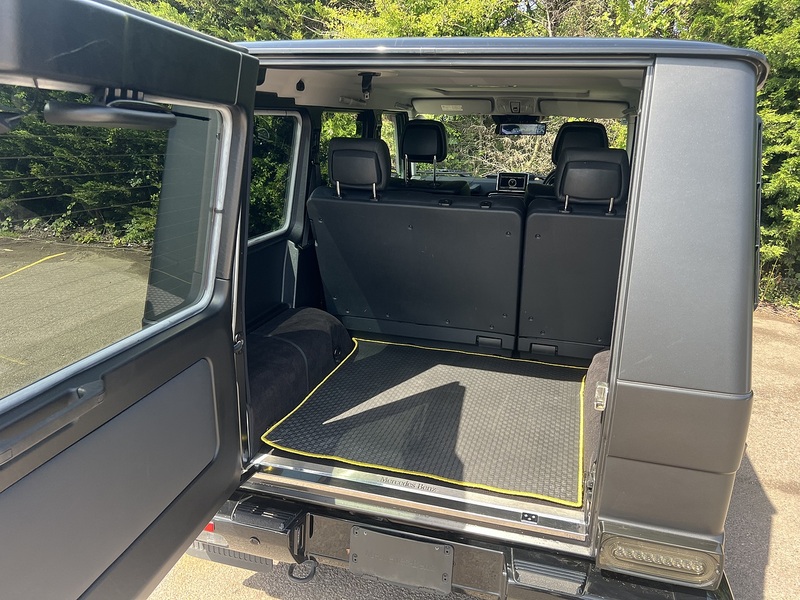 Mercedes-Benz G-Class G350 Bluetec - U12372