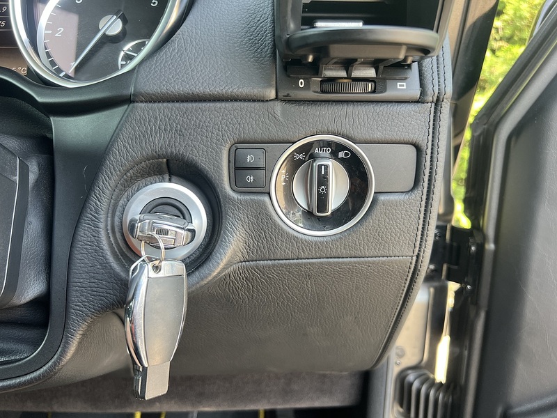 Mercedes-Benz G-Class G350 Bluetec - U12372