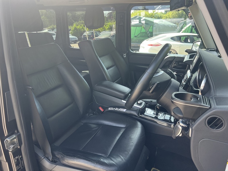 Mercedes-Benz G-Class G350 Bluetec - U12372