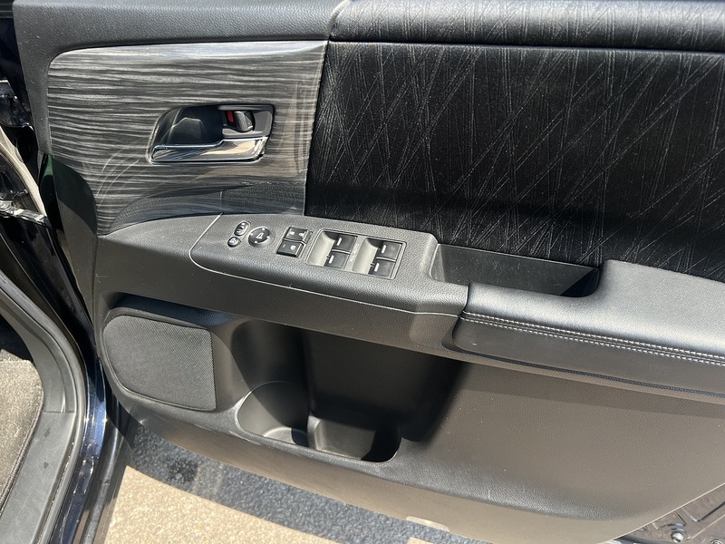 Honda Odyssey Absolute EX - U12376