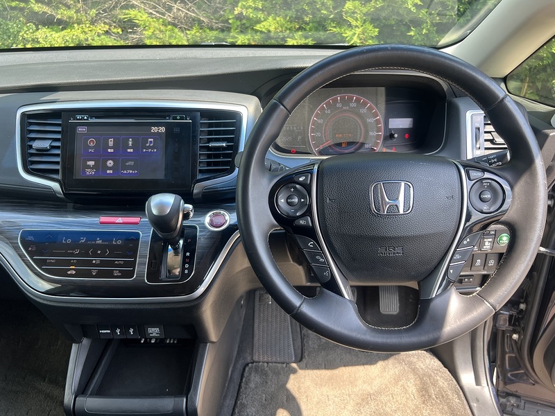 Honda Odyssey Absolute EX - U12376