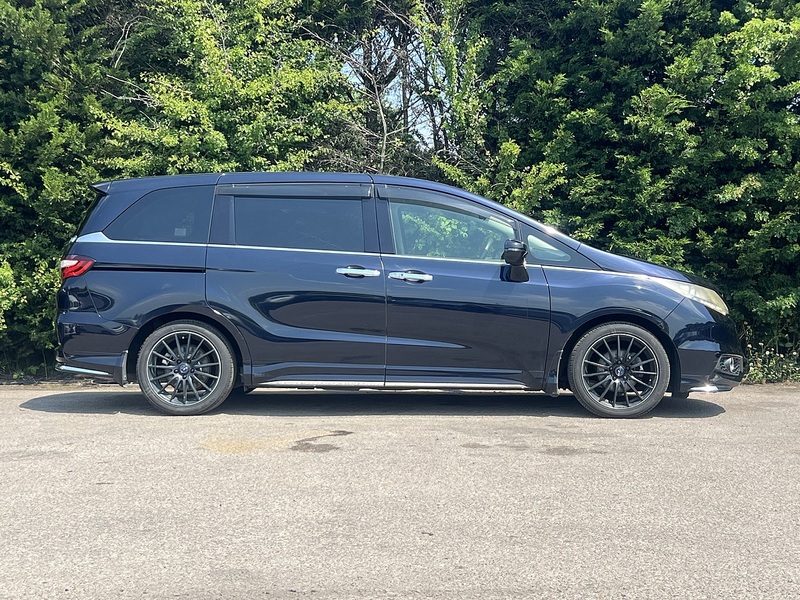 Honda Odyssey Absolute EX - U12376