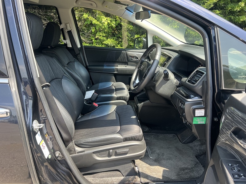 Honda Odyssey Absolute EX - U12376