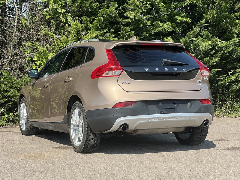 Volvo V40 T5 Cross Country Lux Nav Awd - U12378