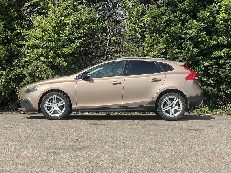 Volvo V40 T5 Cross Country Lux Nav Awd - U12378