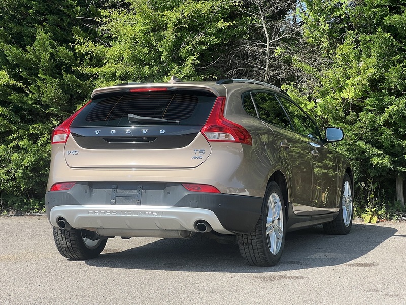 Volvo V40 T5 Cross Country Lux Nav Awd - U12378