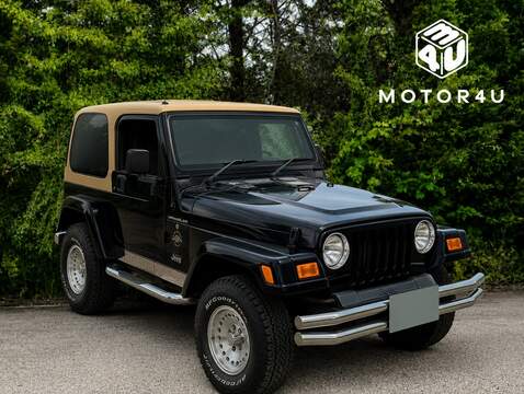 Jeep Wrangler 2.8 CRD Sahara SUV 2dr Diesel Auto 4WD Euro 5 (197 bhp)