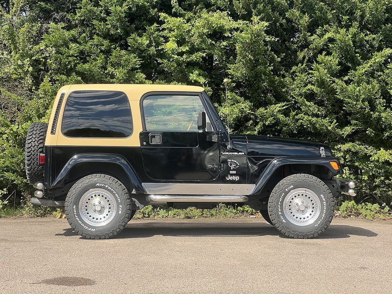 Jeep Wrangler Sahara - U12380