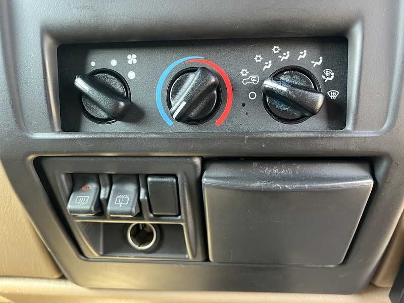Jeep Wrangler Sahara - U12380