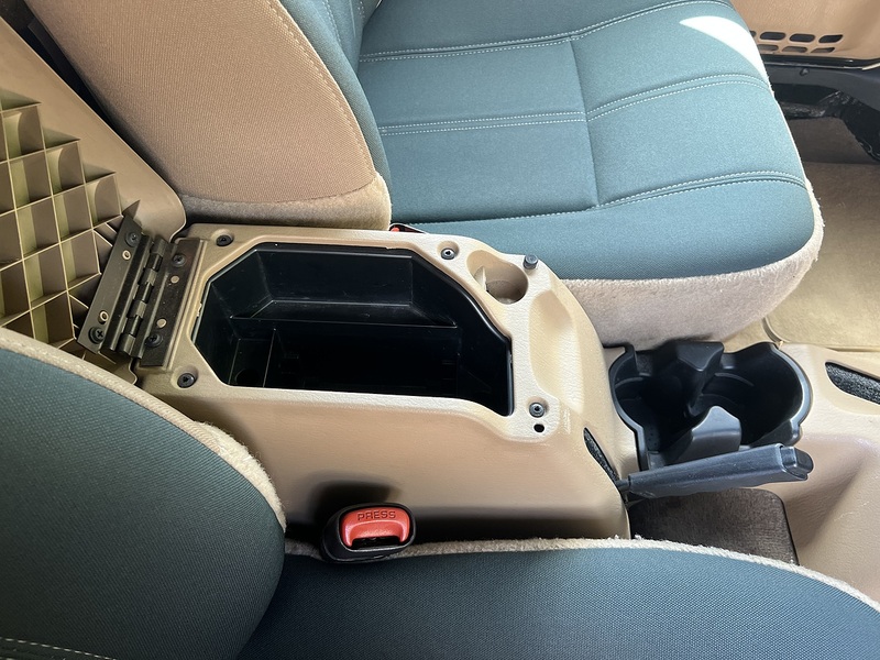 Jeep Wrangler Sahara - U12380