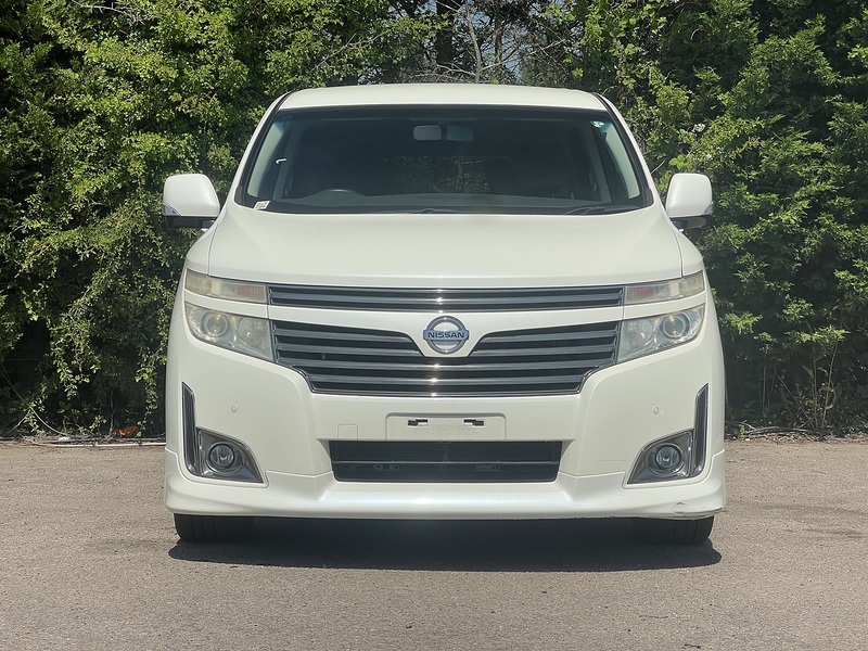 Nissan Elgrand 250Highwaystar - U12381