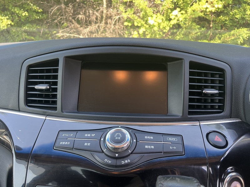 Nissan Elgrand 250Highwaystar - U12381