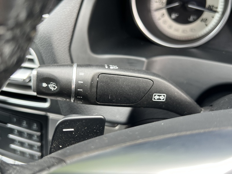 Mercedes-Benz E Class E350d V6 AMG Line Edition - U12382