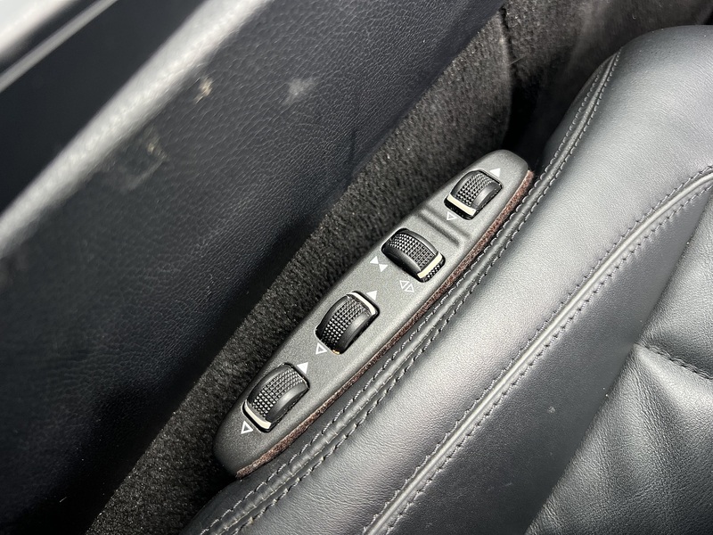 Mercedes-Benz E Class E350d V6 AMG Line Edition - U12382