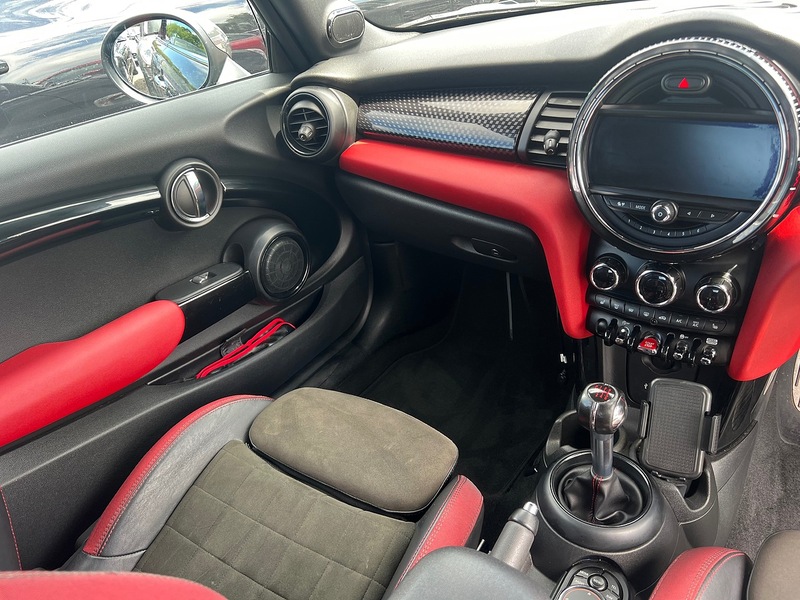 MINI Convertible John Cooper Works - U12392