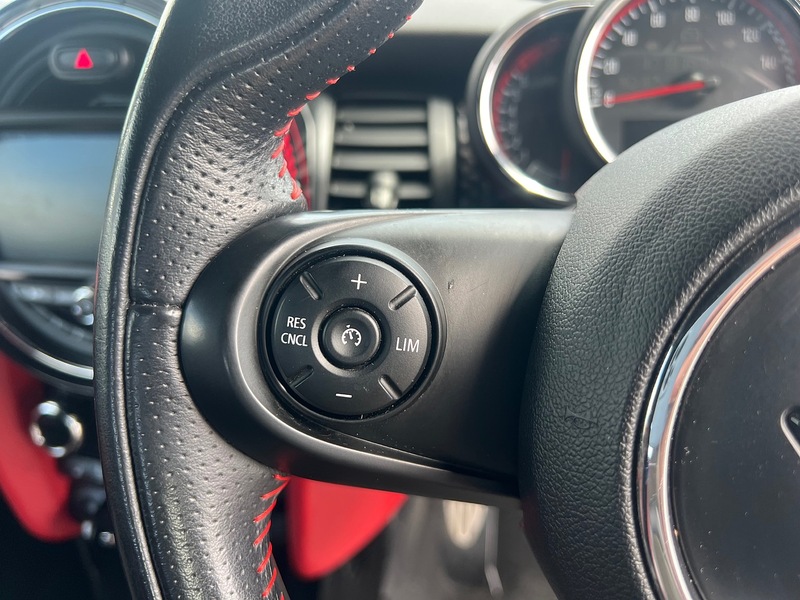 MINI Convertible John Cooper Works - U12392