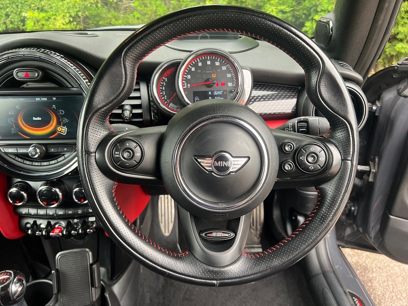 MINI Convertible John Cooper Works - U12392