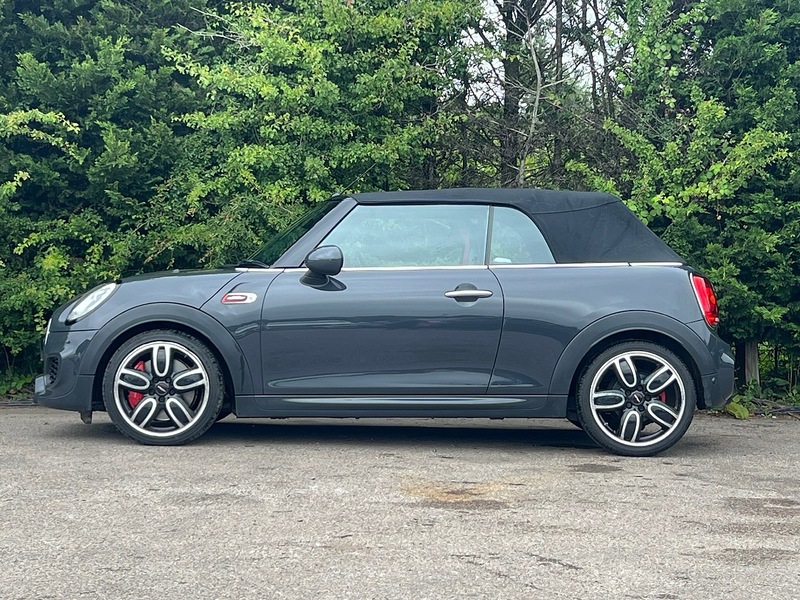 MINI Convertible John Cooper Works - U12392