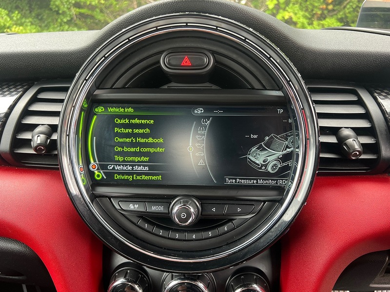 MINI Convertible John Cooper Works - U12392