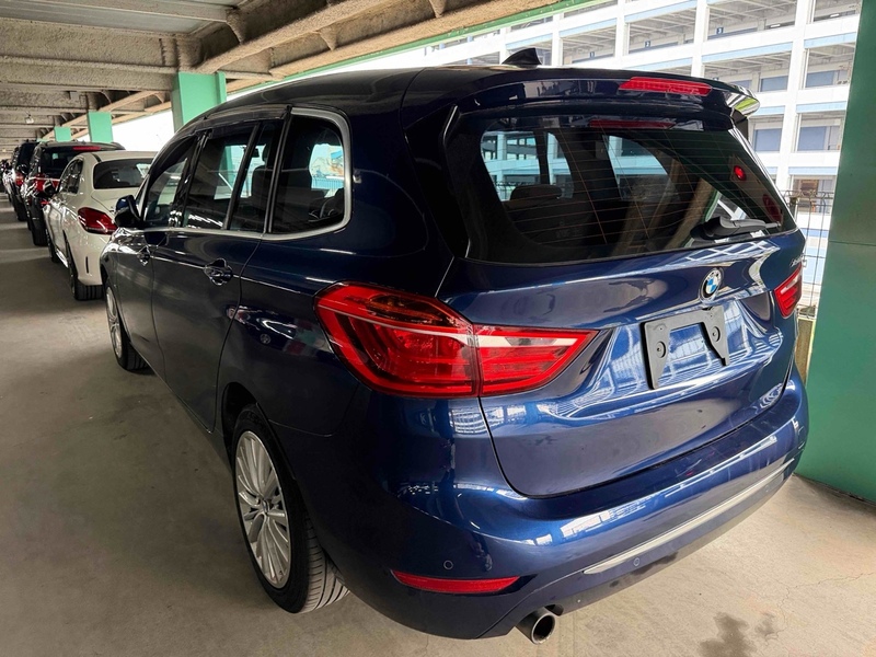 BMW 2 Series 218D Luxury Gran Tourer - U12396