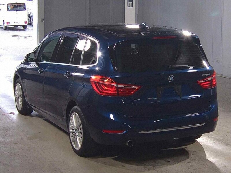 BMW 2 Series 218D Luxury Gran Tourer - U12396