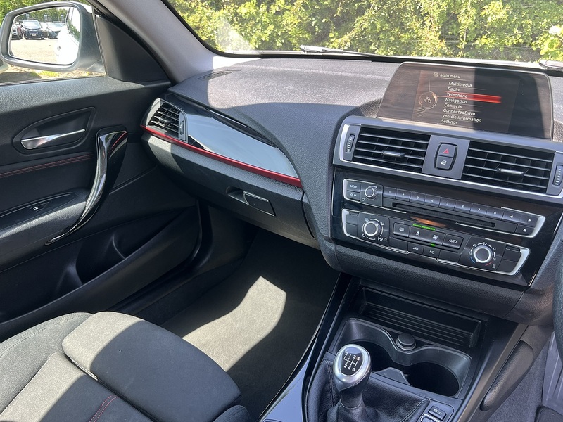 BMW 2 Series 218i Sport - U12398