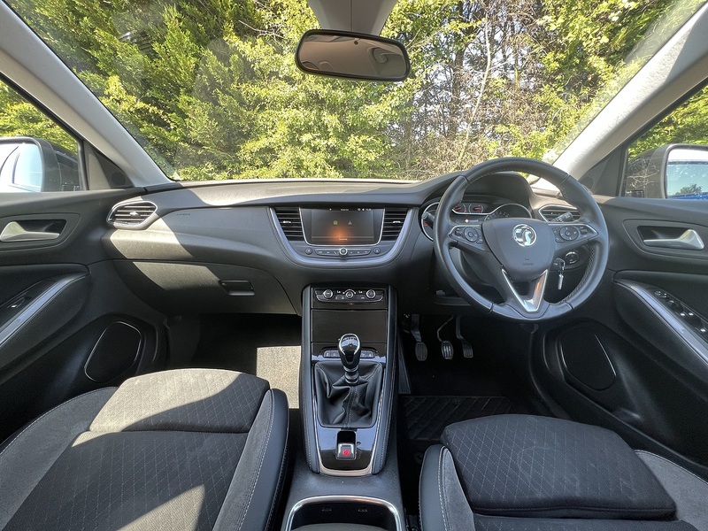 Vauxhall Grandland X Turbo SRi Nav - U12399
