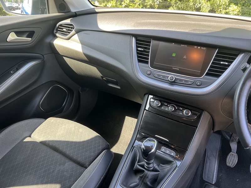Vauxhall Grandland X Turbo SRi Nav - U12399