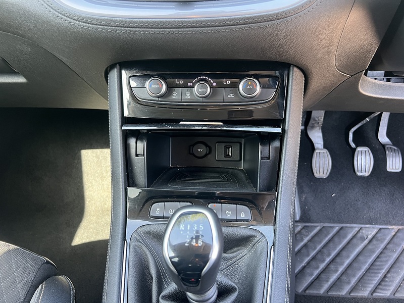 Vauxhall Grandland X Turbo SRi Nav - U12399